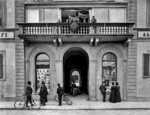 Fratelli Alinari | Firenze - Accademia del Profumo